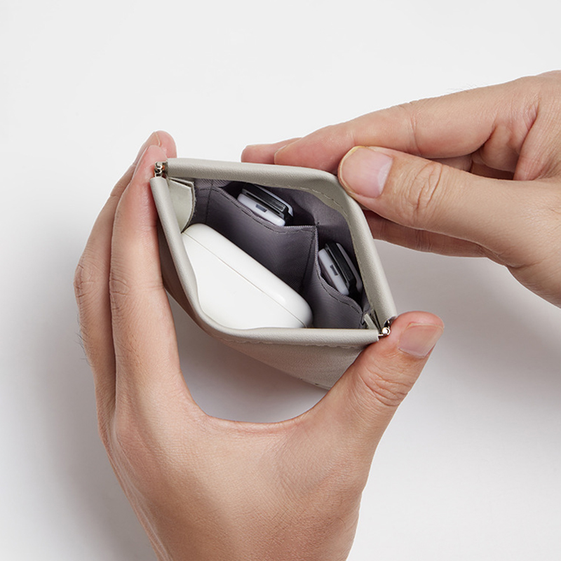 حقيبة تخزين من البولي يوريثان  - مراجعة Tech Accessories Case وسعره