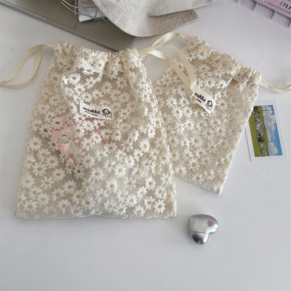 حقيبة مكياج شبكية مطرزة بالدان - مراجعة Tech Accessories Travel Bag وسعره